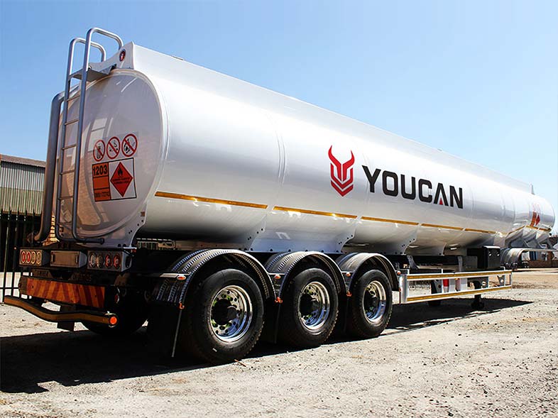 Youcan 45000Liters Fuel Tanker-Carbon Steel, 3 Axles and 5 compartments