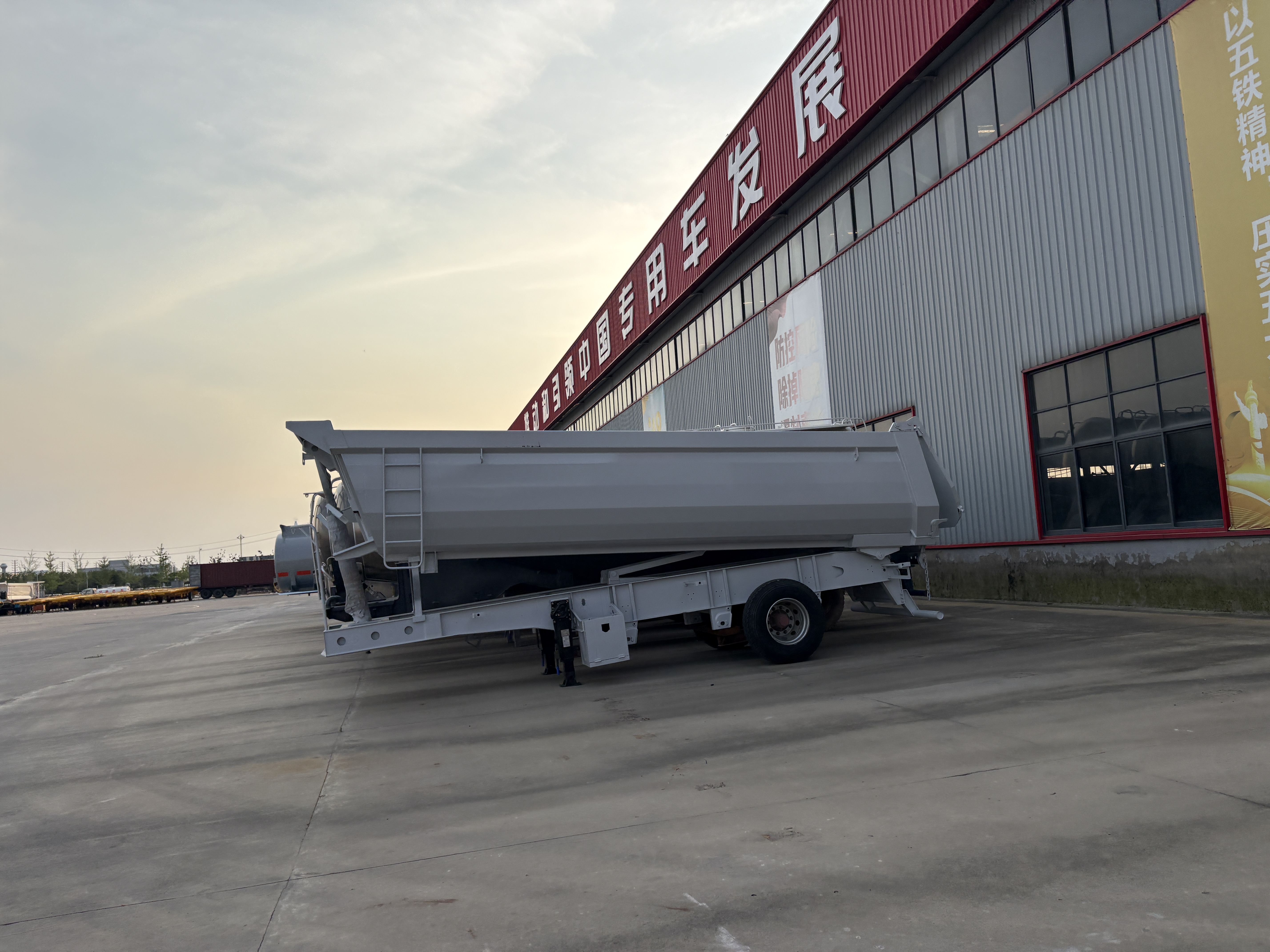 Finished flatbed trailers used for supplier specification comparison