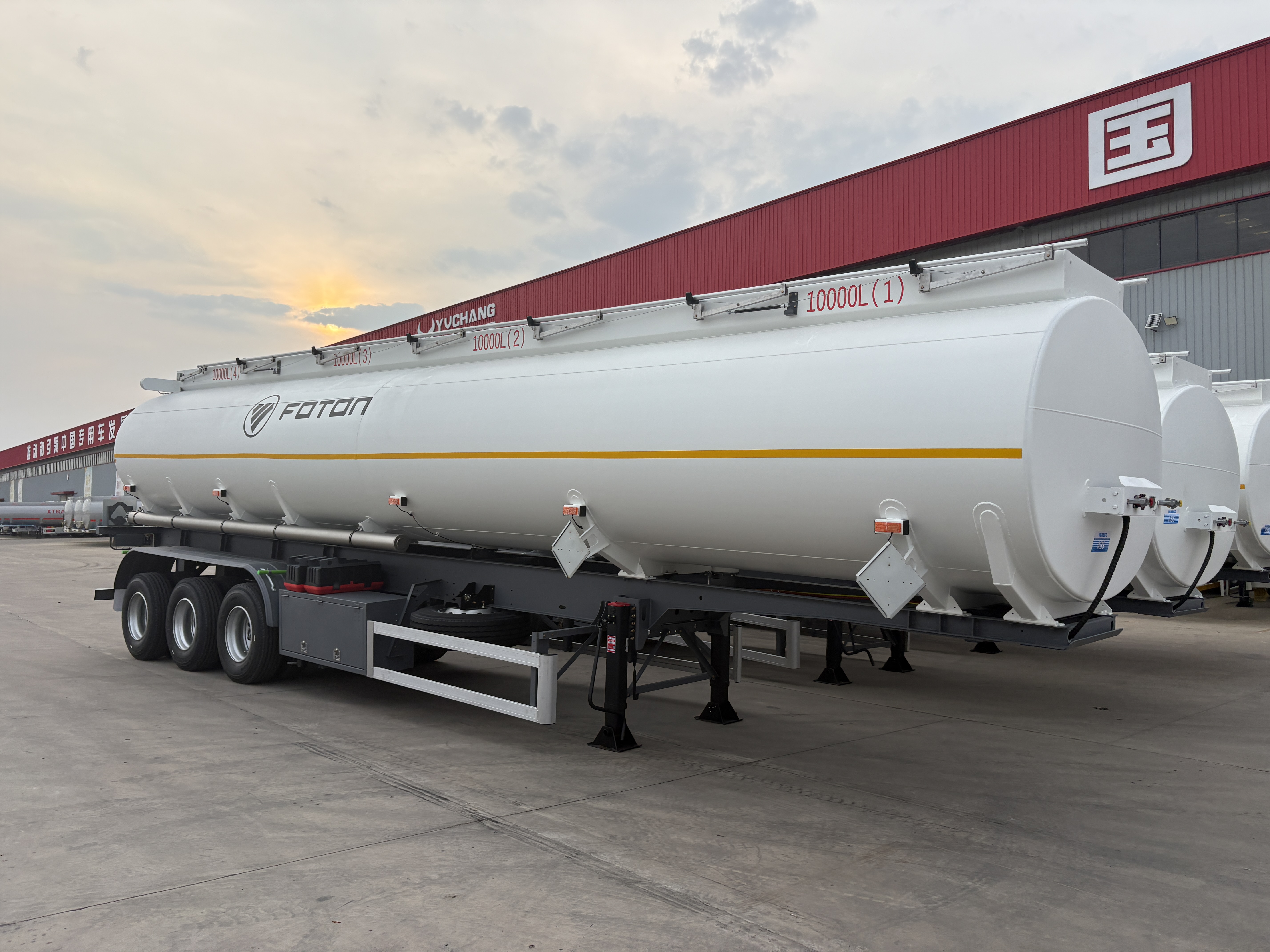 How to Choose the Right Semi Trailer Manufacturer? 2026 Buyer Guide
